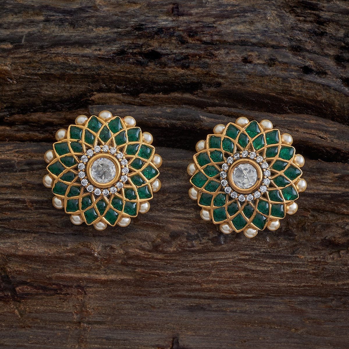 Kundan Earring round shape Green colour