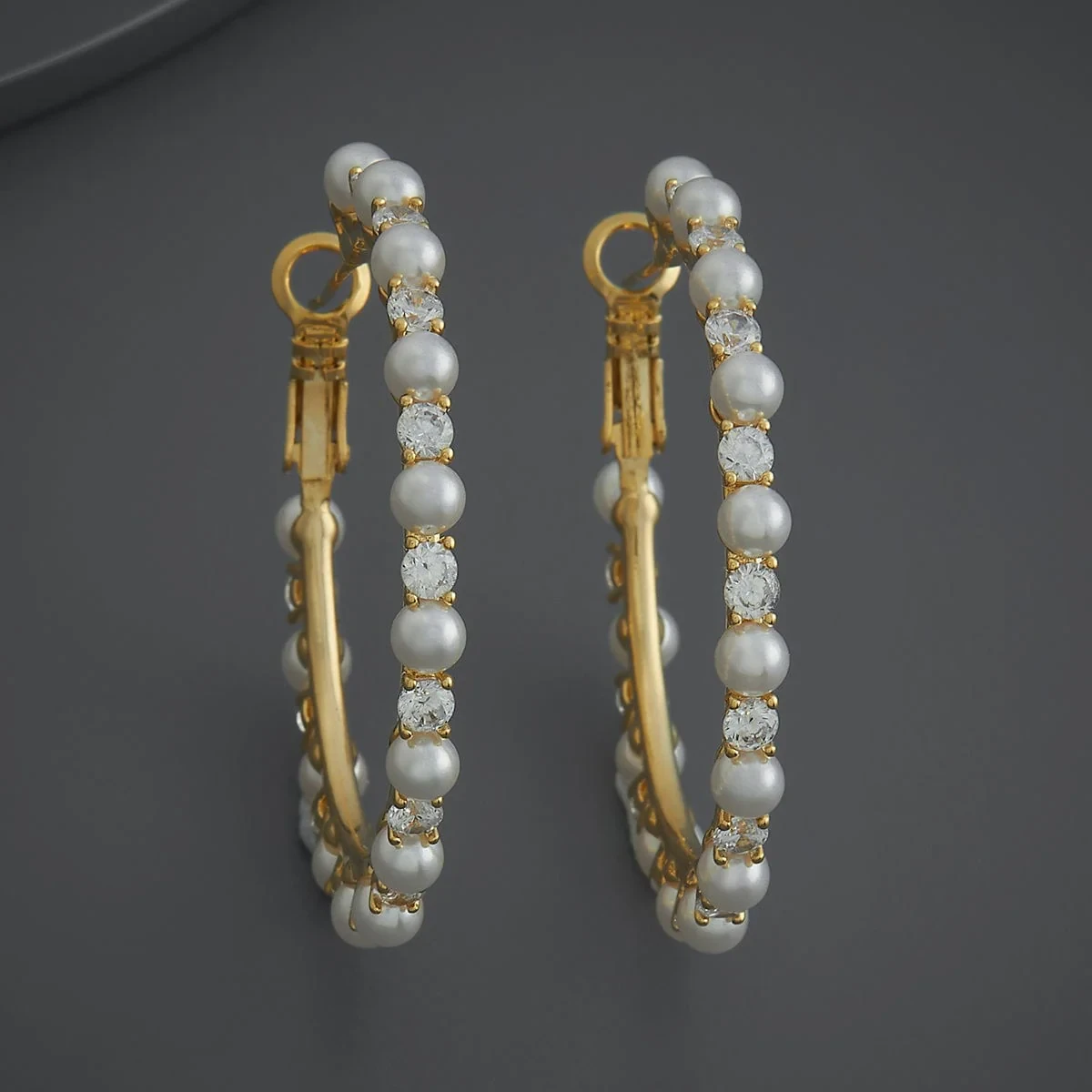 Trendy Earring Gold Polish Pearl Stone Colour