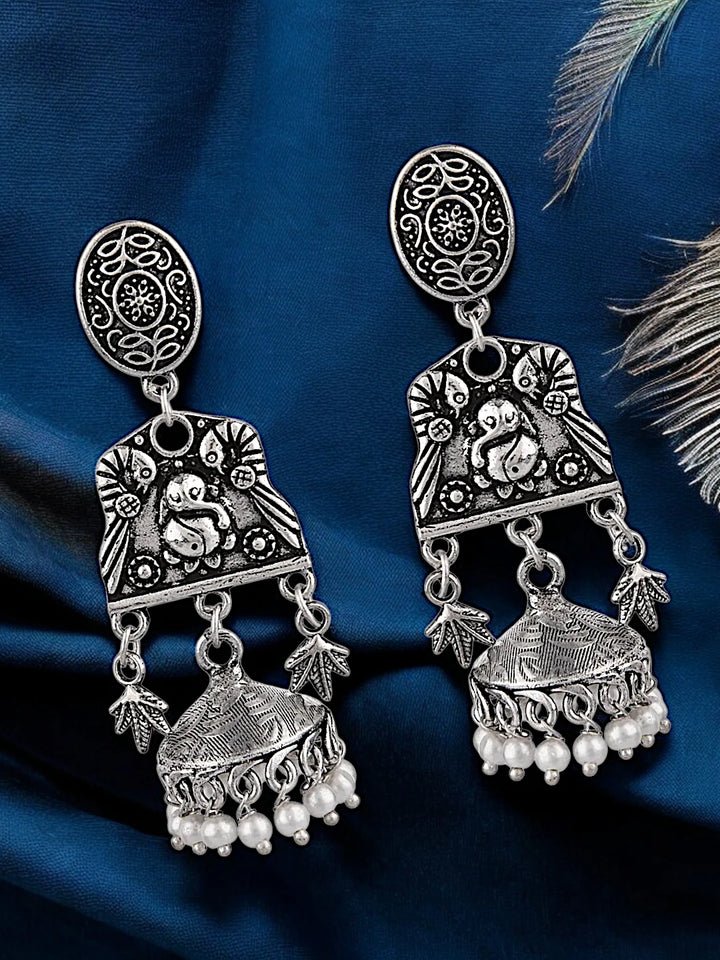 Tiya"S Silver Oxidised Pearl Earrings