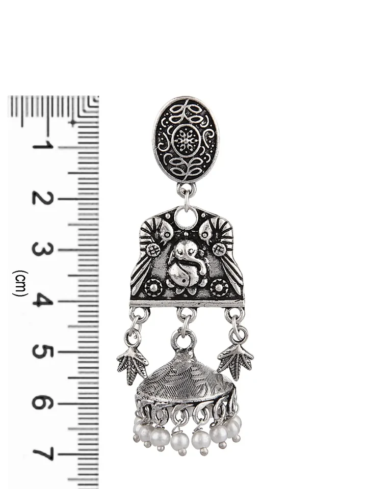 Tiya"S Silver Oxidised Pearl Earrings